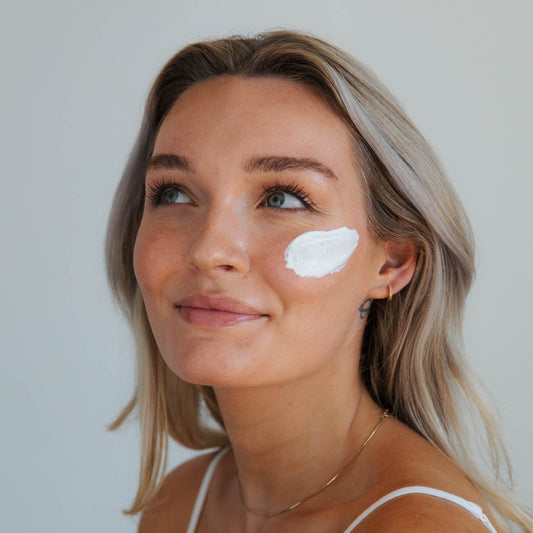 Before and after Omega Overnight Sculpting Mask – firmer and more radiant skin by morning